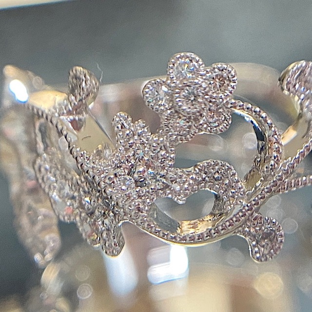 ご専用✨アベリ Abheri ダイヤモンド リング プラチナ ダイヤモンド レディースのアクセサリー(リング(指輪))の商品写真