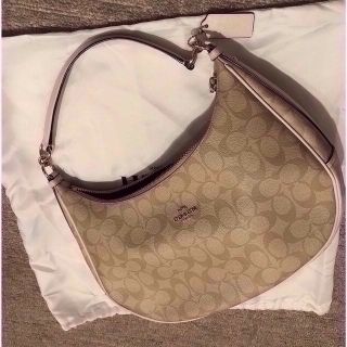 COACH - ♡coach♡コーチ バック 白 備品 冬に可愛い♪の通販 by Peco ...