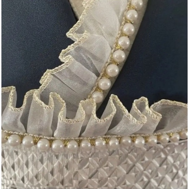 帯飾り 袴上飾り ホワイトサテンリボン フリル パール レディースの水着/浴衣(和装小物)の商品写真