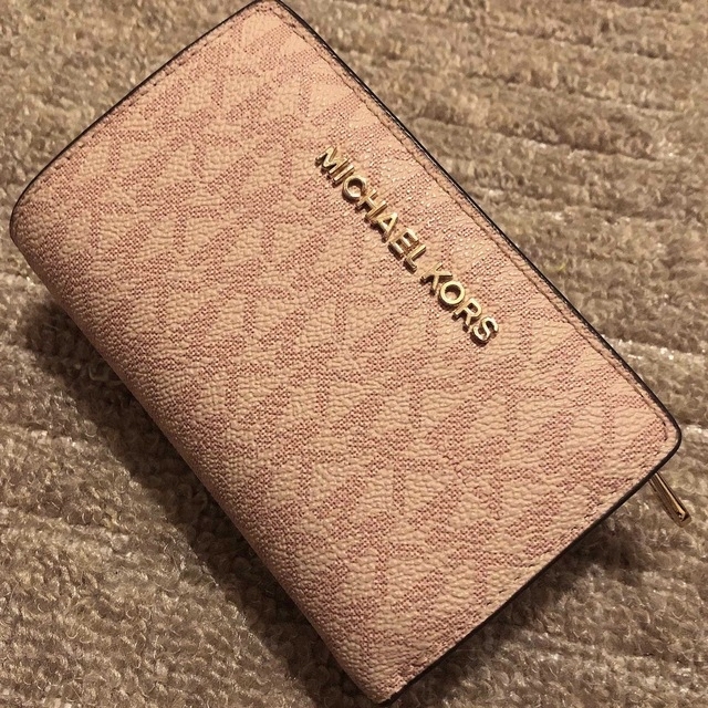 MICHEAL KORS 三井アウトレット購入品 ピンク財布＋キーケース セット