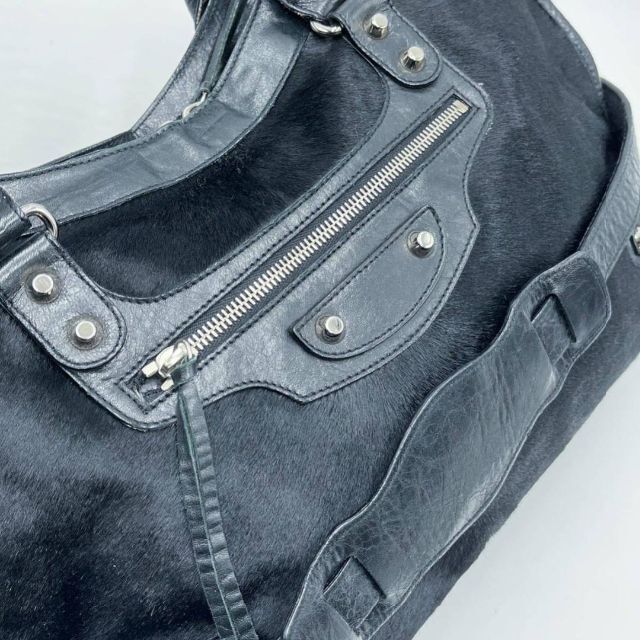 Balenciaga(バレンシアガ)のバレンシアガ シティ ハラコ毛皮 ブラック シルバー 2way ハンドバッグ レディースのバッグ(ハンドバッグ)の商品写真