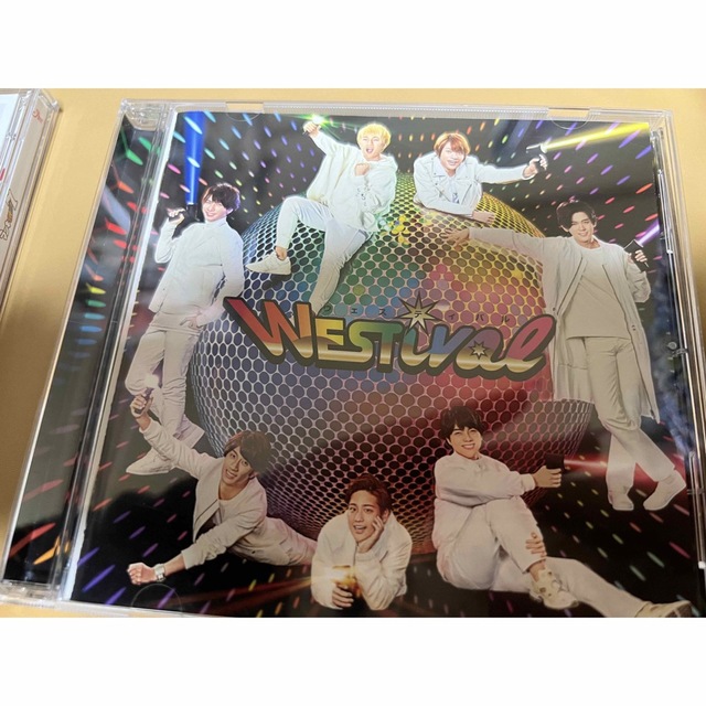 ジャニーズWEST(ジャニーズウエスト)のジャニーズWEST CD 2枚 エンタメ/ホビーのCD(ポップス/ロック(邦楽))の商品写真