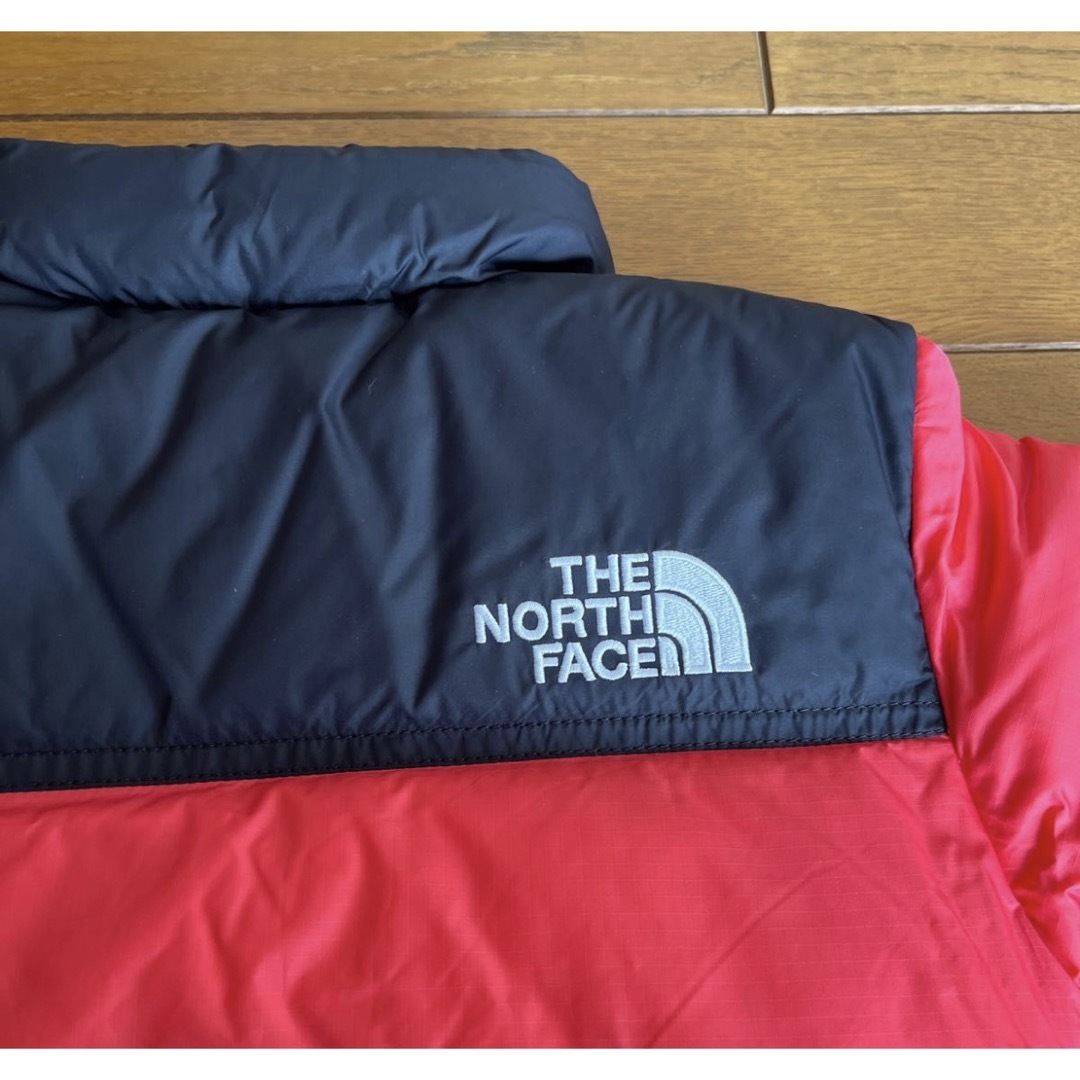 THE NORTH FACE(ザノースフェイス)のTHE NORTH FACE ノースフェイス キッズダウンジャケット 100cm キッズ/ベビー/マタニティのキッズ服男の子用(90cm~)(ジャケット/上着)の商品写真