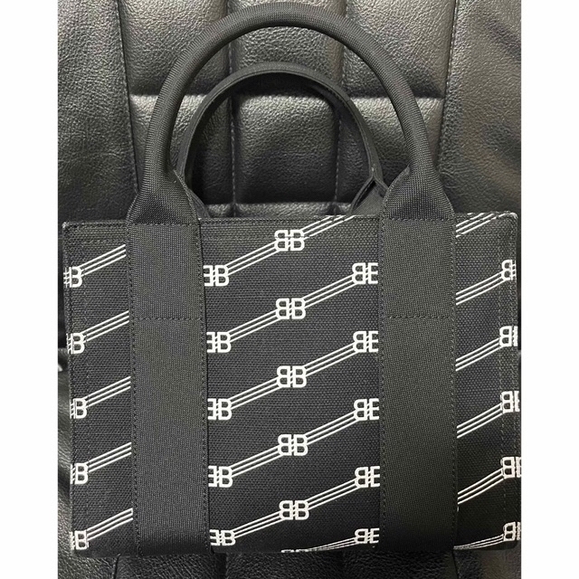 Balenciaga(バレンシアガ)のバレンシアガ レディースのバッグ(ハンドバッグ)の商品写真