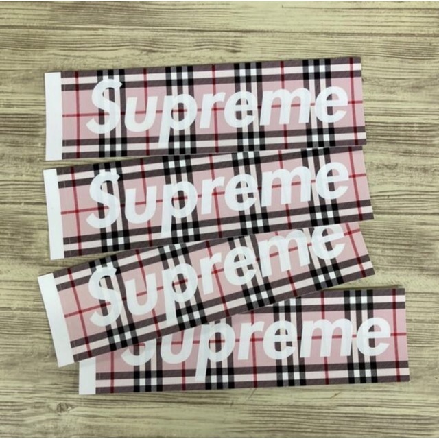 大得価新品 Supreme Supreme Burberry sticker オマケ多数の通販 by YMG shop｜シュプリームならラクマ 