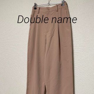 ダブルネーム(DOUBLE NAME)の1913 Double name ピンクベージュ カジュアルパンツ 上品オシャレ(カジュアルパンツ)