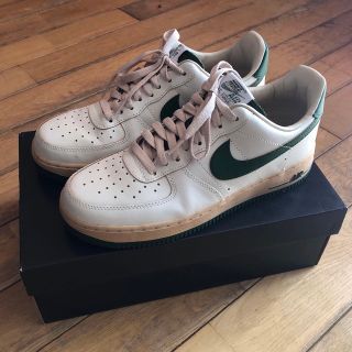 ナイキ(NIKE)のWMNS Air Force 1 Low Green and Muslin(スニーカー)