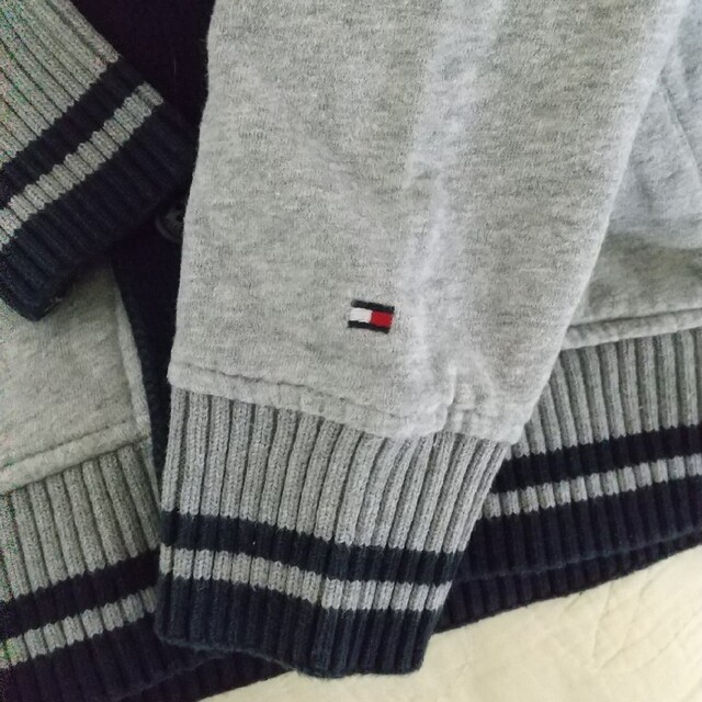 TOMMY HILFIGER(トミーヒルフィガー)のトミーヒルフィガーのカーディガン？です メンズのトップス(カーディガン)の商品写真