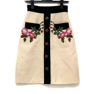 グッチ スカートの通販 600点以上 | Gucciのレディースを買うならラクマ