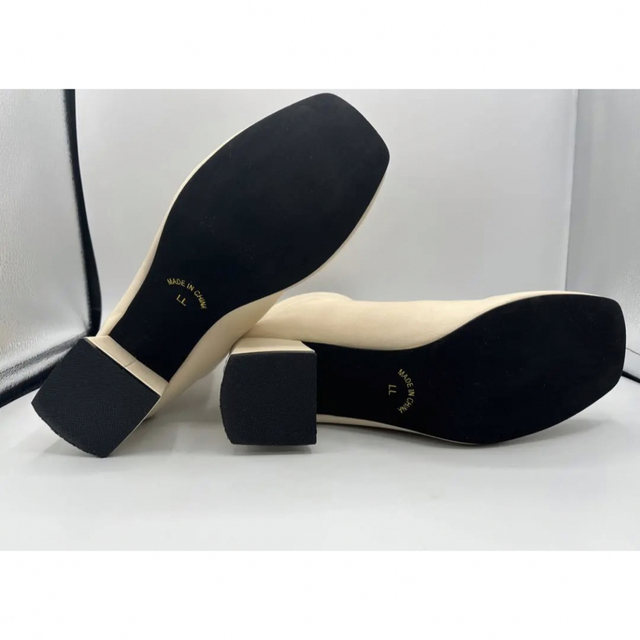 ◎ Flicka ショートブーツ  24.5  大きめサイズ  アイボリー レディースの靴/シューズ(ブーツ)の商品写真
