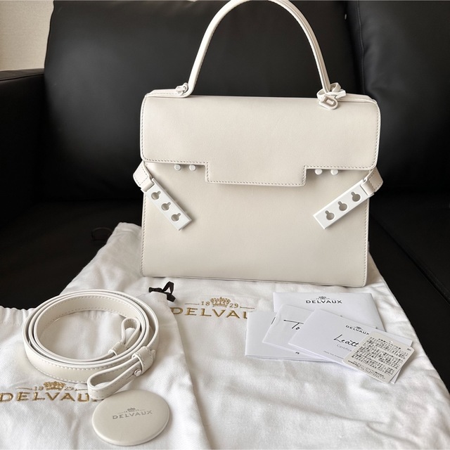 日本未発売】 今月末までの出品❣️ タンペートMM Ivory delvaux
