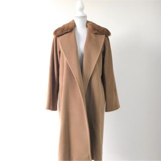 マックスマーラ(Max Mara)の美品　白タグ　MaxMara マックスマーラ  カシミヤ  ファー　コート(毛皮/ファーコート)