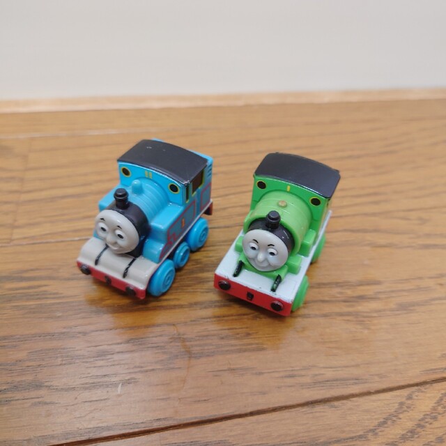 おふろDEミニカー きかんしゃトーマス＆パーシーセット キッズ/ベビー/マタニティのおもちゃ(お風呂のおもちゃ)の商品写真