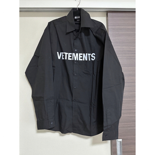 ヴェトモン(VETEMENTS)のVETEMENTS シャツ(Tシャツ/カットソー(七分/長袖))