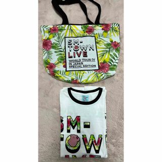 エクソ(EXO)の美品 SMTOWN LIVE Tシャツ S  テイクアウトバッグ 公式グッズ(アイドルグッズ)