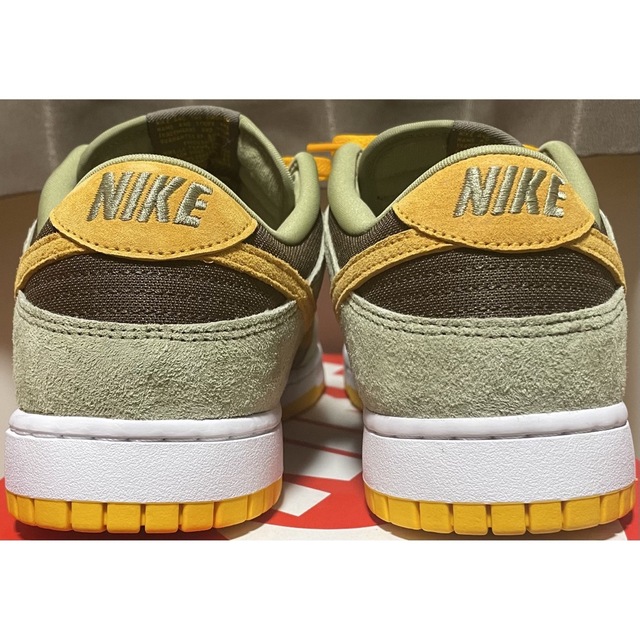 NIKE(ナイキ)のNIKE DUNK LOW OLIVE GOLD メンズの靴/シューズ(スニーカー)の商品写真