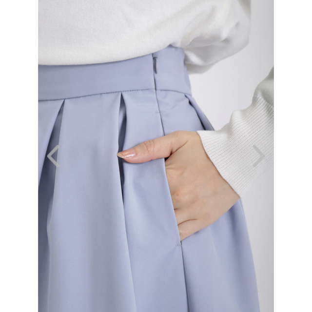 Techichi(テチチ)のボンディングタックフレアスカート レディースのスカート(ひざ丈スカート)の商品写真