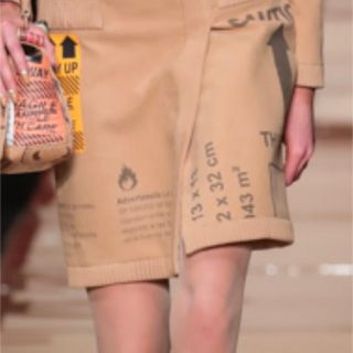 モスキーノ(MOSCHINO)のモスキーノ　スカート(ひざ丈スカート)