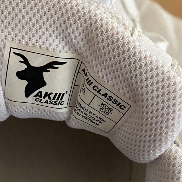 AKIII CLASSIC(アキクラシック)のAKIII CLASSIC 24cm 白スニーカー 白厚底 レディースの靴/シューズ(スニーカー)の商品写真