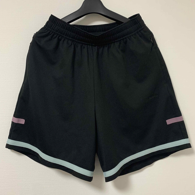 ballaholic(ボーラホリック)のballaholic tape zip shorts メンズのパンツ(ショートパンツ)の商品写真