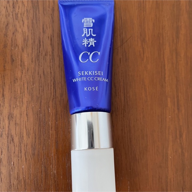 雪肌精 ホワイト CCクリーム 01 普通の明るさの自然な肌色 30g