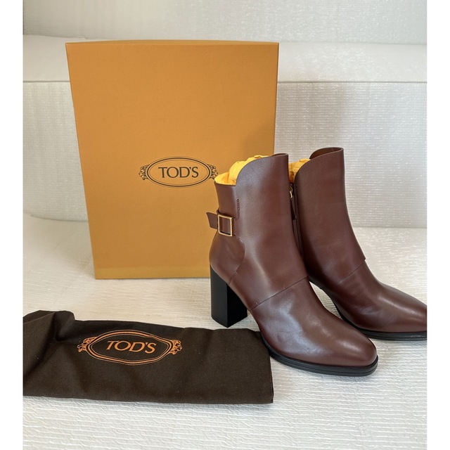 TOD's ショートブーツ 35.5(22.5㎝)(TOD'S - TOD's ショート TOD's ショートブーツ 35.5(22.5㎝)(TOD'S - TOD's ショート