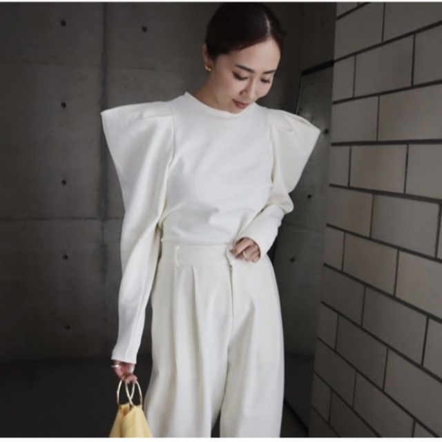 ella_selectshop のtuck sleeve T ivory 白