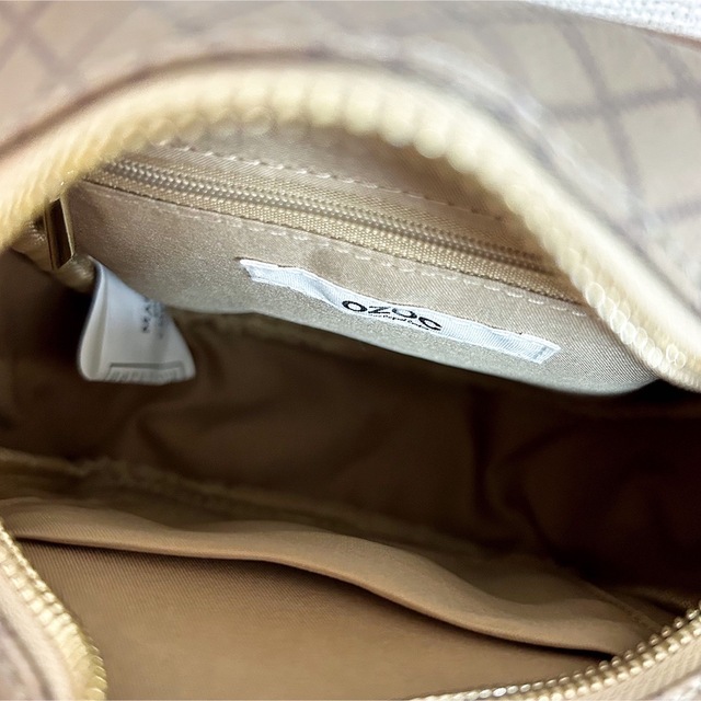 OZOC(オゾック)のOZOC 縦長ビッドミニショルダー レディースのバッグ(ショルダーバッグ)の商品写真