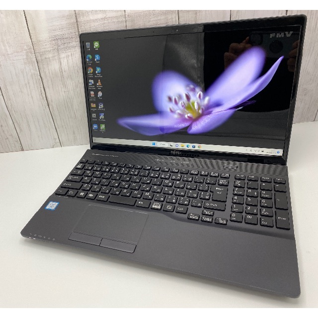 富士通(フジツウ)のWindows11 Core i7-8565U SSD1TB メモリ16GB スマホ/家電/カメラのPC/タブレット(ノートPC)の商品写真