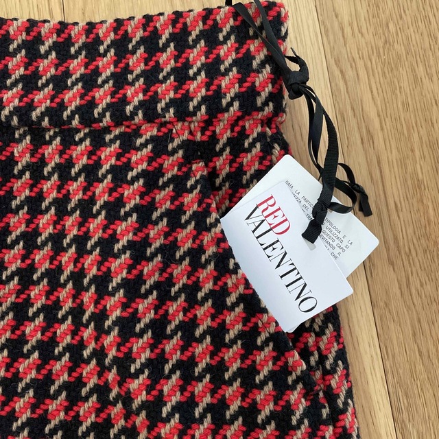RED VALENTINO(レッドヴァレンティノ)の新品タグ付　レッドバレンティノ　ウールスカート レディースのスカート(ミニスカート)の商品写真