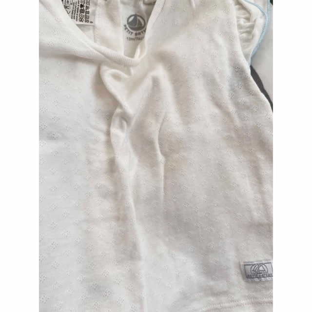 PETIT BATEAU(プチバトー)のサイズ70 Tシャツ&パンツ キッズ/ベビー/マタニティのベビー服(~85cm)(その他)の商品写真