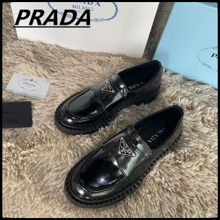 ローファー/革靴PRADA ヒールローファー 美品 23.5-24.0㎝靴レディース