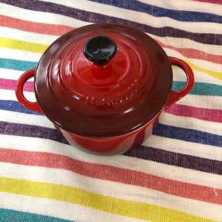 ルクルーゼ(LE CREUSET)のタイムセール！ミニ・ココット 赤　レッド(食器)