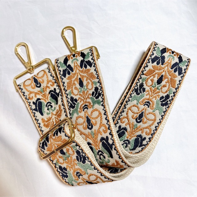 ショルダーストラップ 刺繍 スマホショルダー  スマホケース ショルダーベルト スマホ/家電/カメラのスマホアクセサリー(ネックストラップ)の商品写真