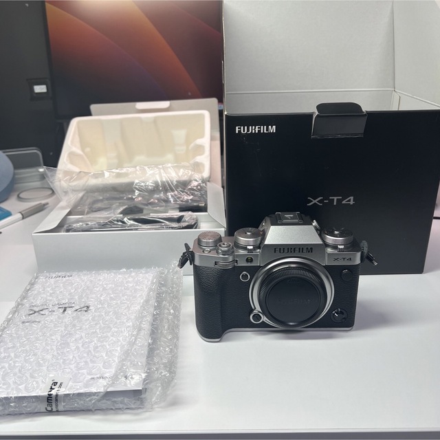 ふるさと割】 富士フイルム - FUJIFILM X-T4 ボディ シルバー ミラー ...