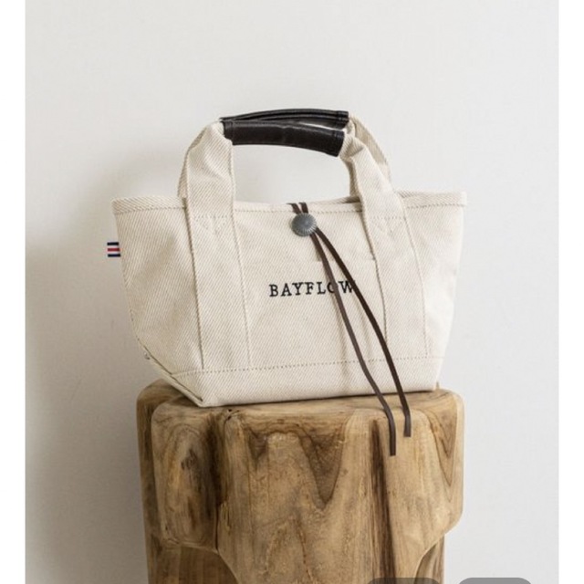 BAYFLOW(ベイフロー)のBAYFLOW コンチョロゴトート　S レディースのバッグ(トートバッグ)の商品写真