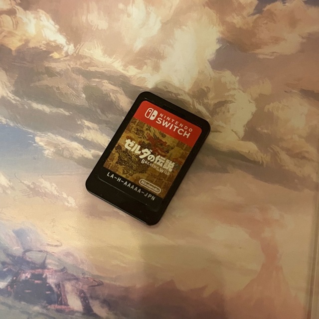 Nintendo Switch(ニンテンドースイッチ)の即日発送　ゼルダの伝説　ブレスオブザワイルド　中古 エンタメ/ホビーのゲームソフト/ゲーム機本体(家庭用ゲームソフト)の商品写真