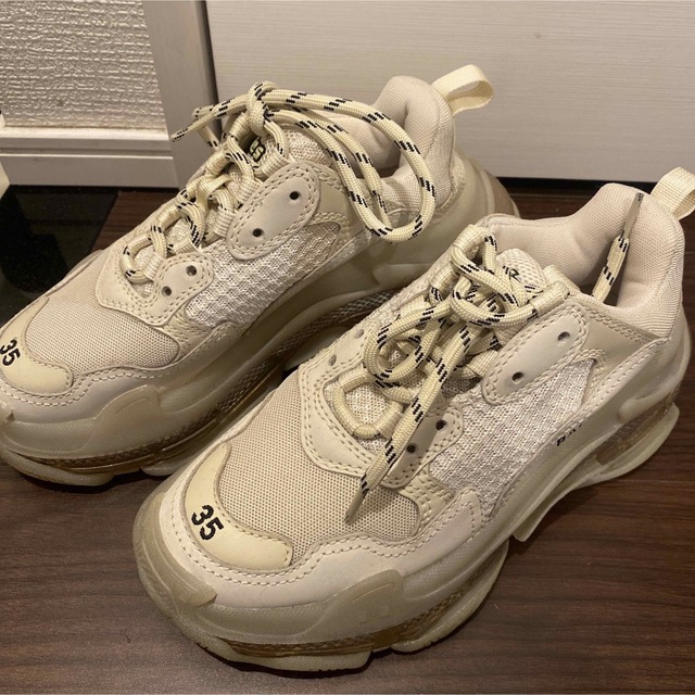 ★未使用★大きめサイズ　BALENCIAGA　スニーカー　トリプルS