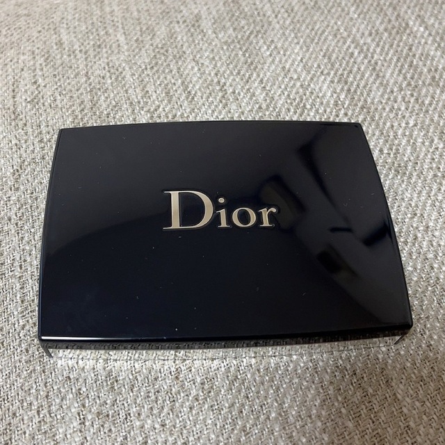 Dior(ディオール)の【Dior】ディオールスキン フォーエヴァー コンパクト ナチュラル ベルベット コスメ/美容のベースメイク/化粧品(ファンデーション)の商品写真