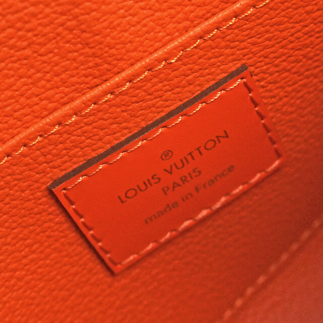 LOUIS VUITTON(ルイヴィトン)のルイ ヴィトン ポシェット コスメティック PM 化粧 ポーチ エピレザー ピモン オレンジ M40642 LOUIS VUITTON（新品・未使用品） レディースのファッション小物(ポーチ)の商品写真