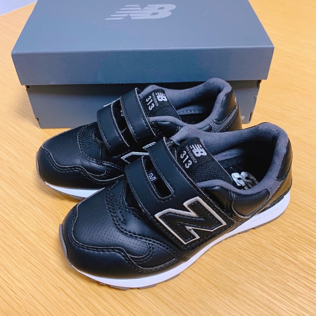 New Balance(ニューバランス)の新品 ニューバランス New Balance PO313 18.5センチ キッズ/ベビー/マタニティのキッズ靴/シューズ(15cm~)(スニーカー)の商品写真