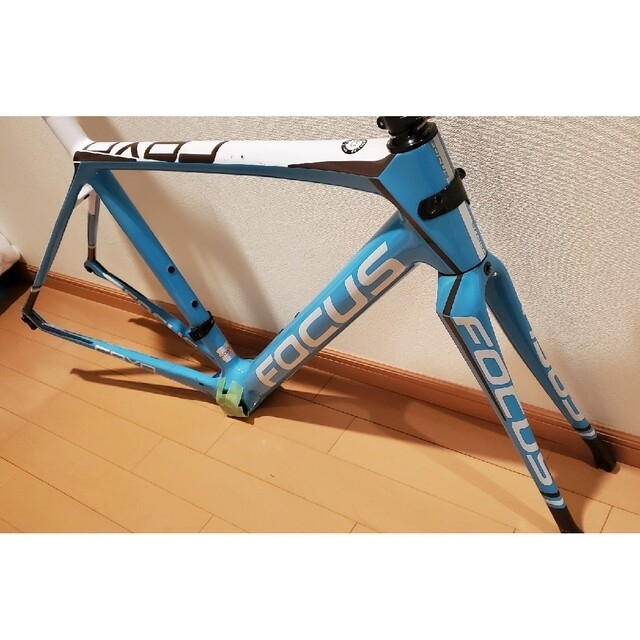 SHIMANO(シマノ)のマサオ様専用　focus cayo 2016 ag2rカラー スポーツ/アウトドアの自転車(自転車本体)の商品写真