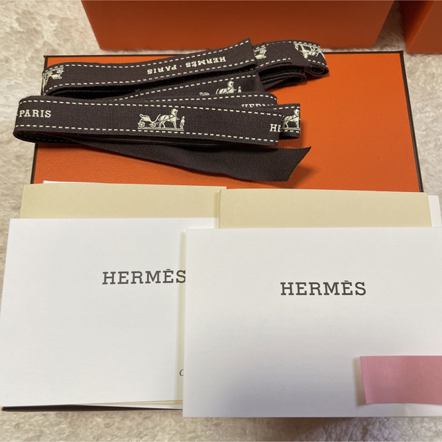 Hermes(エルメス)の新品 エルメス HERMES ブルーダイユール ラージボール Ｎｏ．2、3 インテリア/住まい/日用品のキッチン/食器(食器)の商品写真