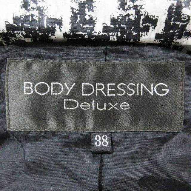 BODY DRESSING Deluxe(ボディドレッシングデラックス)のボディドレッシングデラックス ダウン コート アウター フード 総柄 M RRR レディースのジャケット/アウター(その他)の商品写真