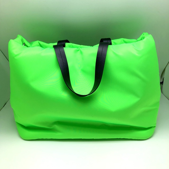 色々な PRADA ライムグリーン ナイロン 1BG217 トートバッグ 2WAY 色々な PRADA ライムグリーン ナイロン 1BG217 トートバッグ 2WAY