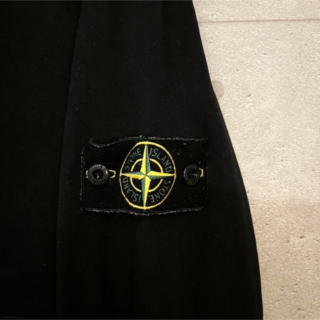 STONE ISLAND(ストーンアイランド)の✨美品 ✨　STONE ISLAND ストーンアイランド スウェット パーカー メンズのトップス(パーカー)の商品写真