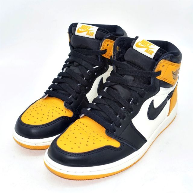 NIKE(ナイキ)のNIKE 2022 AIR JORDAN1 RETRO HIGH OG TAXI メンズの靴/シューズ(スニーカー)の商品写真