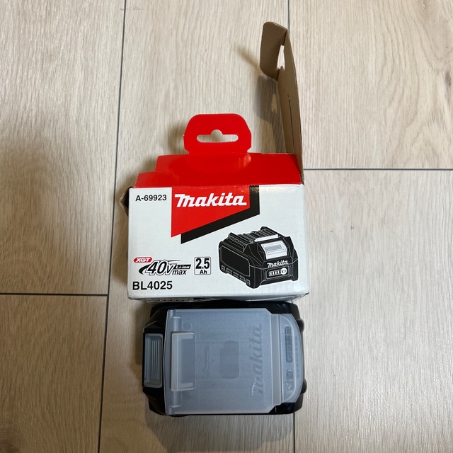 マキタ　40Vmax2.5Ah  最終値下げ 自動車/バイクのバイク(工具)の商品写真