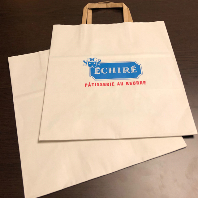 髙島屋(タカシマヤ)のエシレ　ショップ袋　２枚 レディースのバッグ(ショップ袋)の商品写真