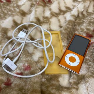 アイポッド(iPod)のiPod 8GB +カバー+電源ケーブル(ポータブルプレーヤー)